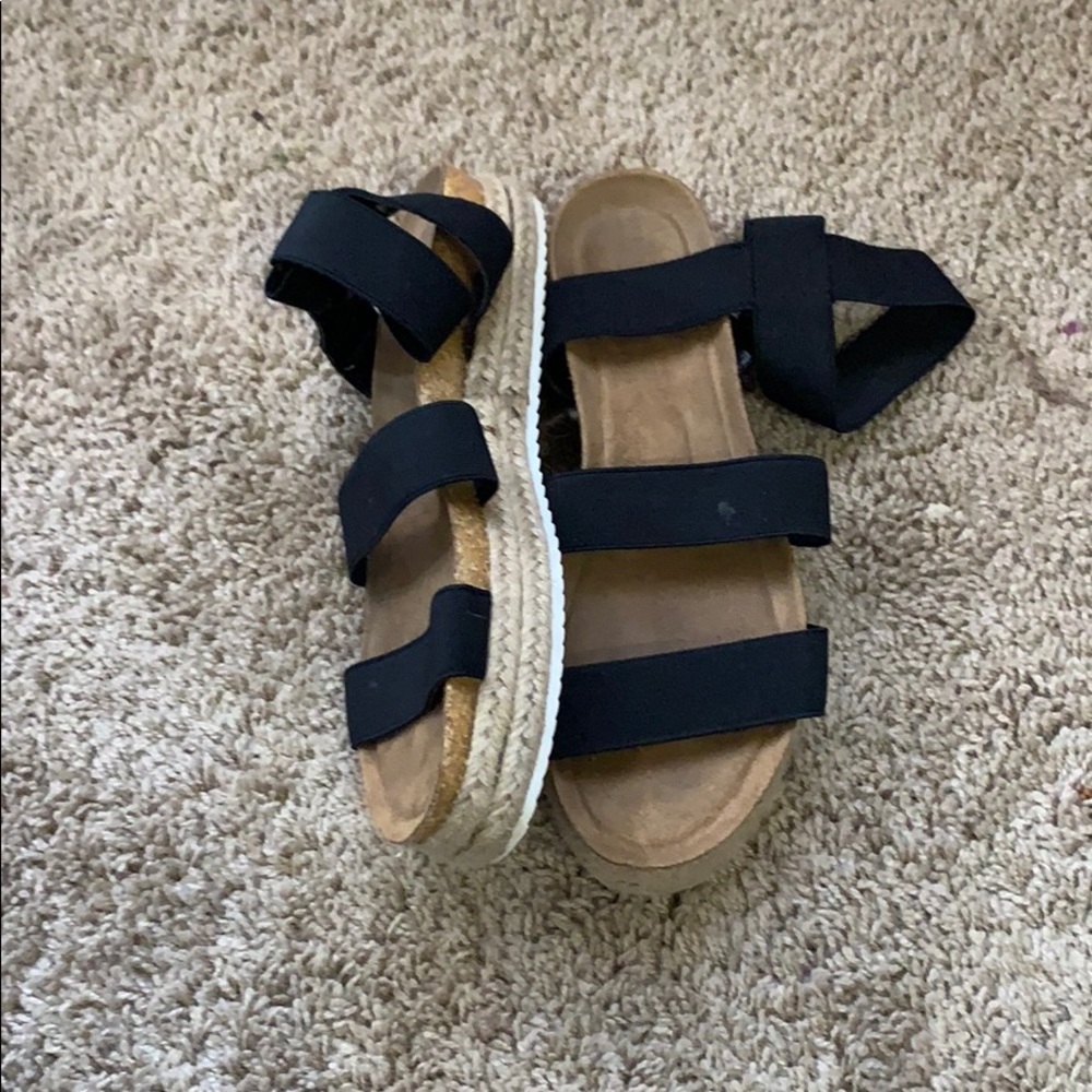 Platform sandals